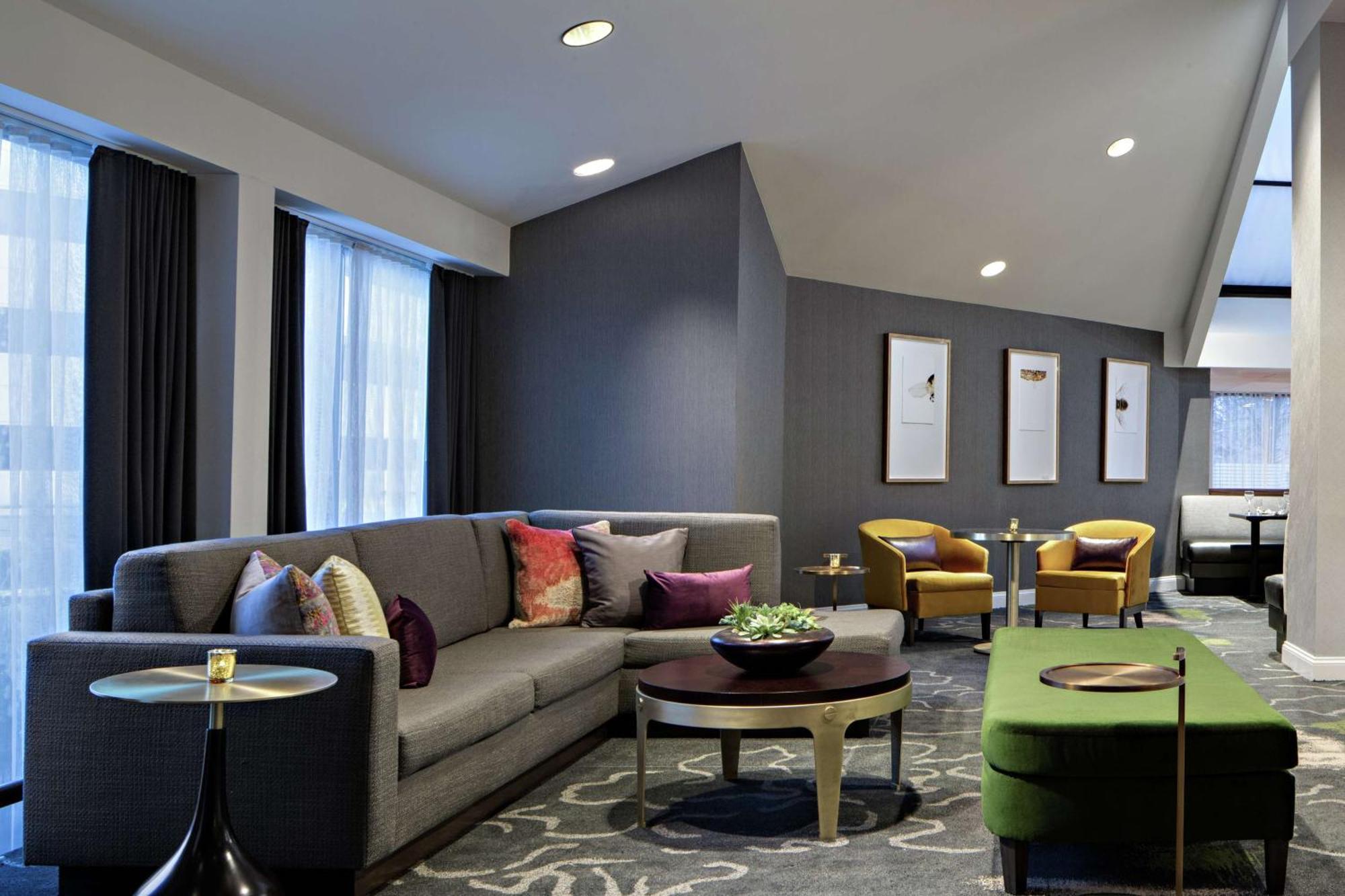 Doubletree By Hilton Fairfield Hotel & Suites Exterior photo